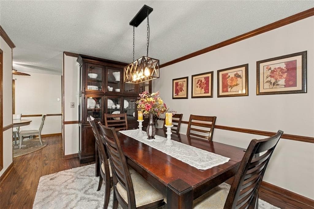 4 bedroom, 3 bathroom, 3,094 sq ft single family residence for sale at 1455 Sumter Drive, Marietta, GA 30064 — photo 9