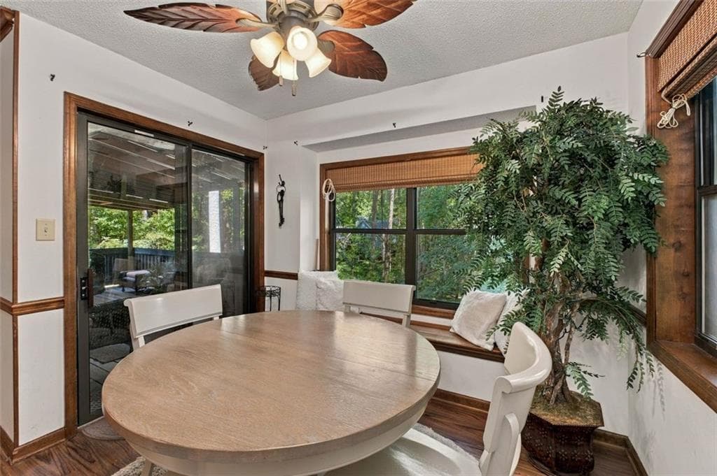 4 bedroom, 3 bathroom, 3,094 sq ft single family residence for sale at 1455 Sumter Drive, Marietta, GA 30064 — photo 10