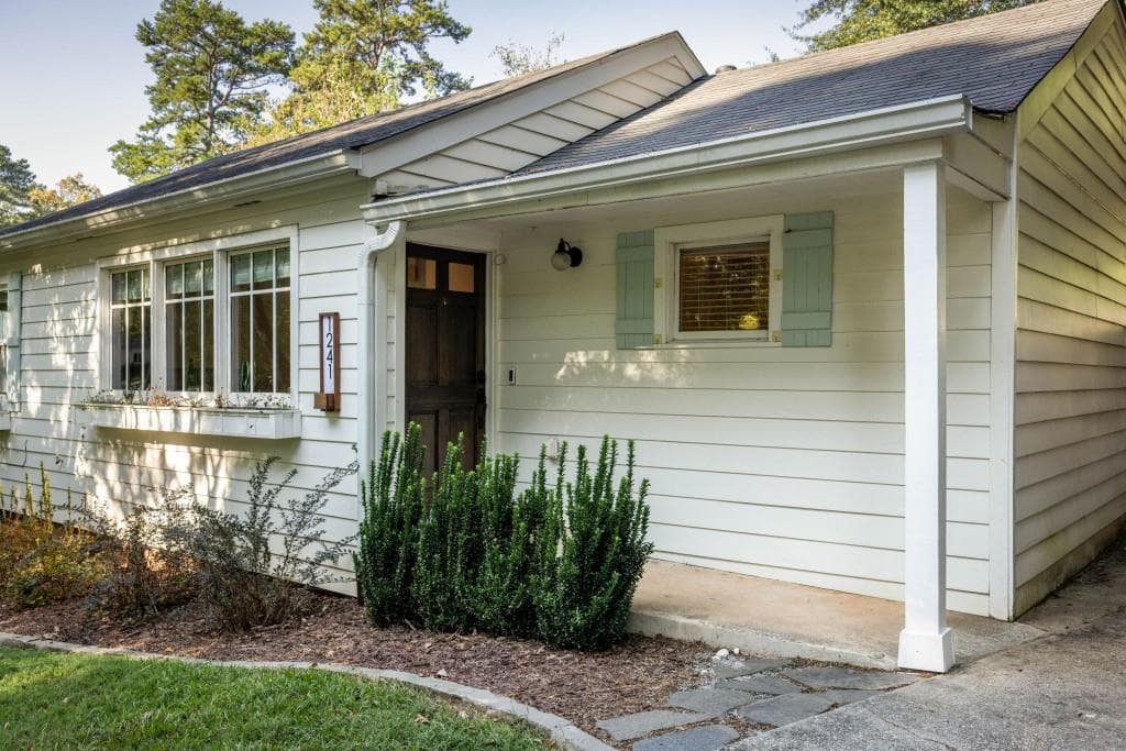 3 bedroom, 2 bathroom, 1,644 sq ft single family residence for sale at 1241 Oldfield Road, Decatur, GA 30030