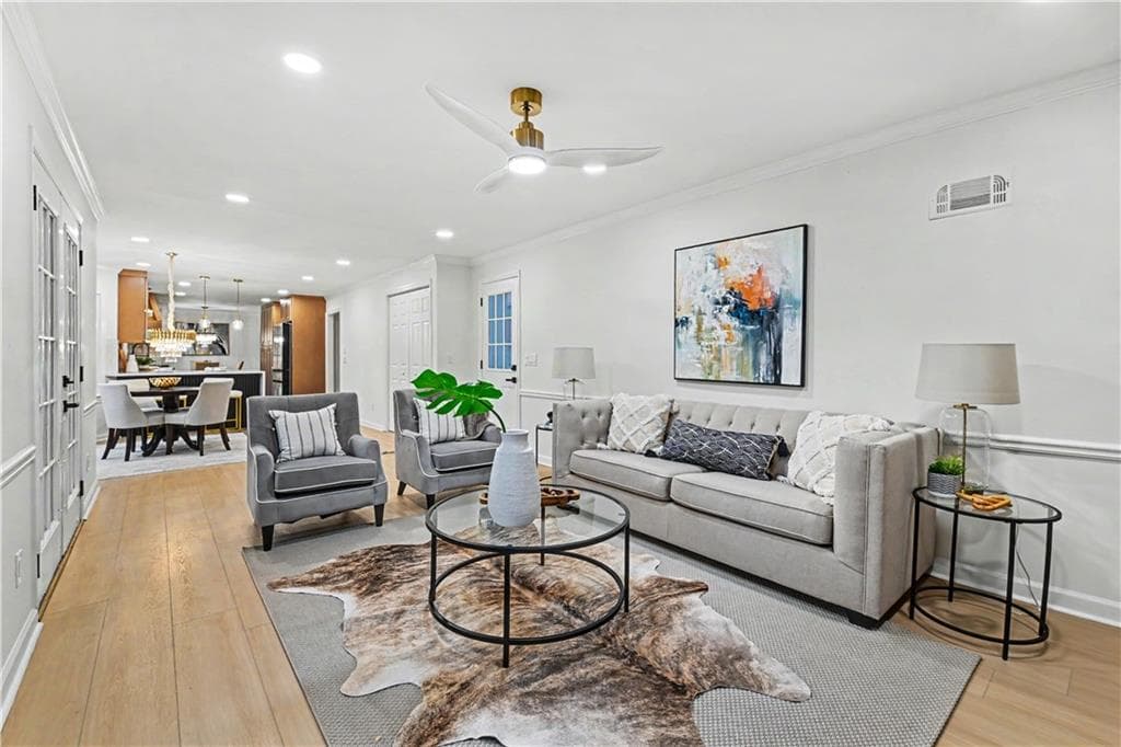5 bedroom, 3 bathroom, 4,244 sq ft single family residence for sale at 1498 Meadowcreek Court, Dunwoody, GA 30338 — photo 9