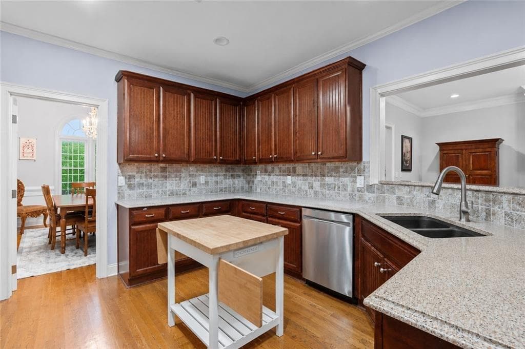 4 bedroom, 4 bathroom, 5,050 sq ft single family residence for sale at 315 Monroe Drive, Mcdonough, GA 30252 — photo 4