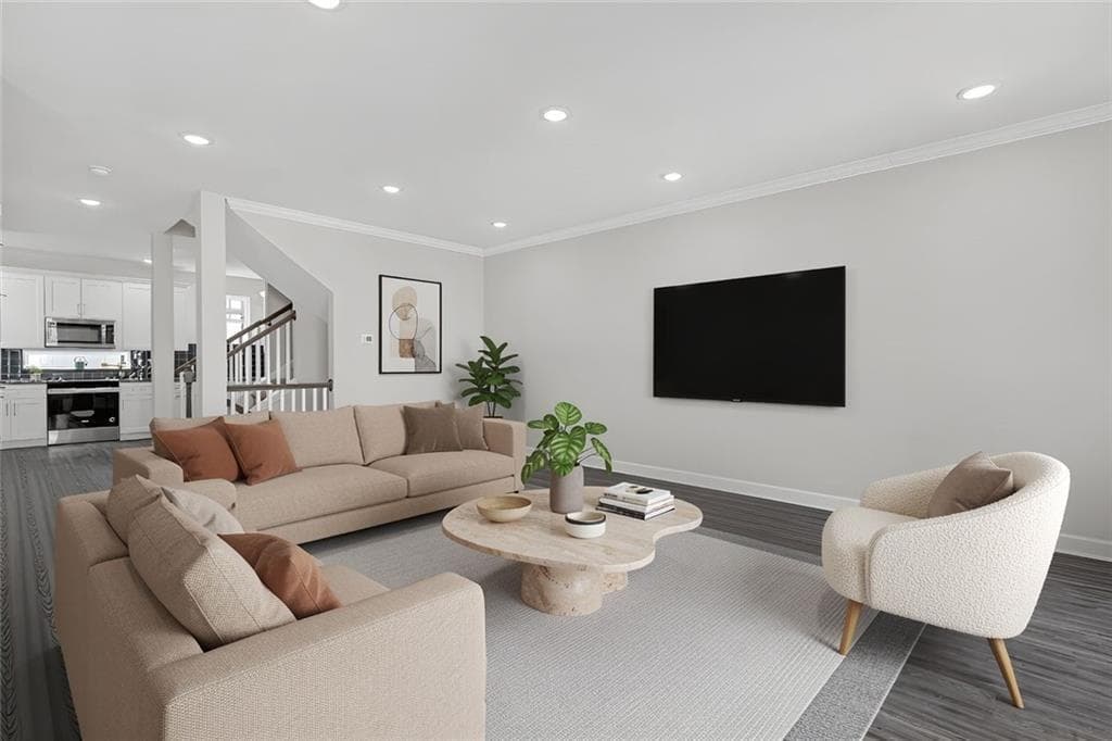3 bedroom, 4 bathroom, 1,839 sq ft townhouse for sale at 1981 Sea Cove Point, Atlanta, GA 30318 — photo 3