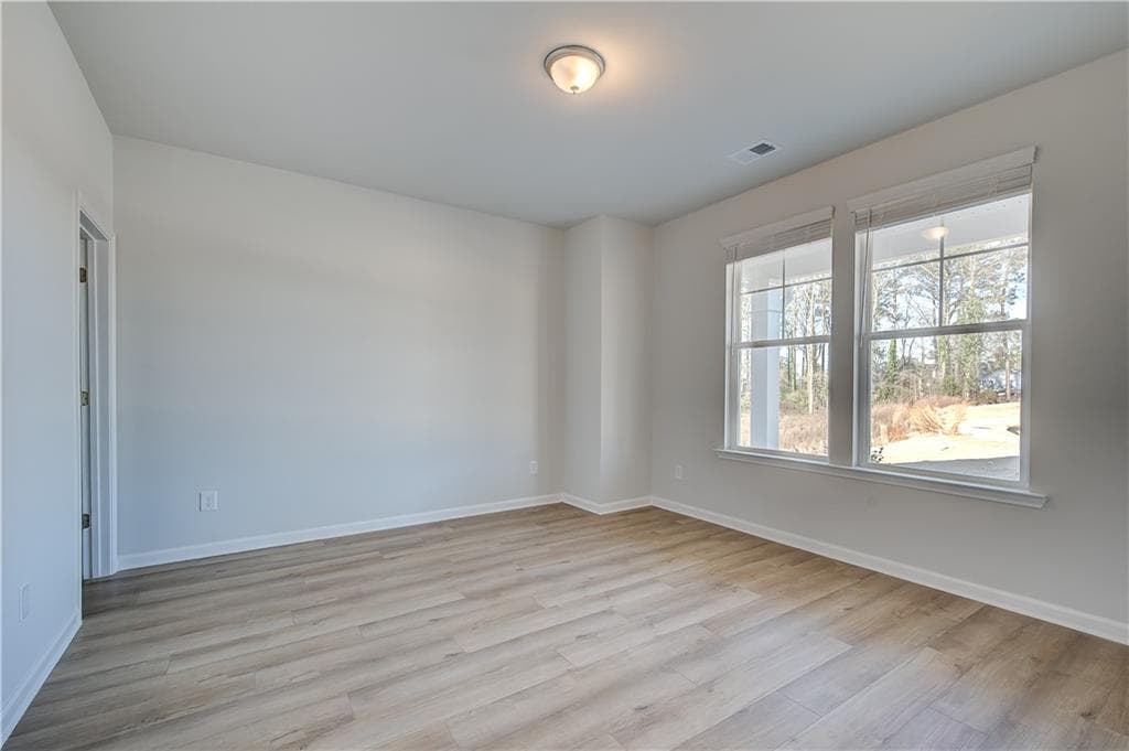 5 bedroom, 3 bathroom, 3,114 sq ft single family residence for sale at 172 Dalston Cove, Stockbridge, GA 30281 — photo 5