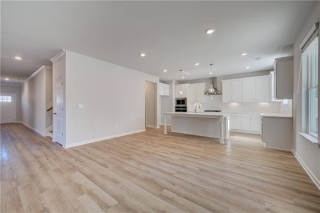 5 bedroom, 3 bathroom, 3,114 sq ft single family residence for sale at 172 Dalston Cove, Stockbridge, GA 30281 — photo 8