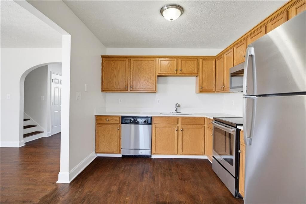 3 bedroom, 2 bathroom, 1,339 sq ft single family residence for sale at 104 Chartres Street, Dallas, GA 30157 — photo 6