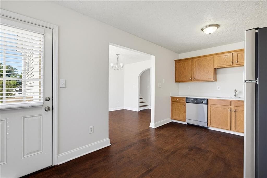 3 bedroom, 2 bathroom, 1,339 sq ft single family residence for sale at 104 Chartres Street, Dallas, GA 30157 — photo 7