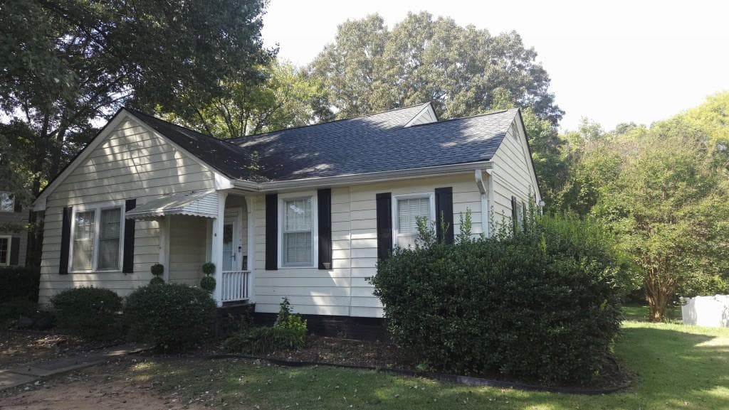 3 bedroom, 1 bathroom, 1,752 sq ft single family residence for sale at 6 N Terrace Avenue, Lindale, GA 30147