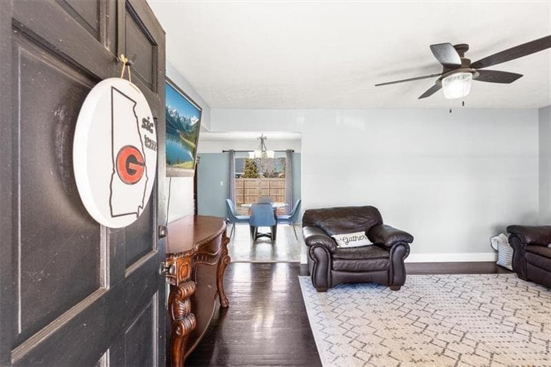 4 bedroom, 2 bathroom, 1,704 sq ft single family residence for sale at 213 Cook Street, Cartersville, GA 30120 — photo 4