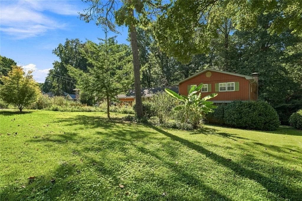 3 bedroom, 3 bathroom, 3,177 sq ft single family residence for sale at 2804 Whitby Drive, Atlanta, GA 30340 — photo 2