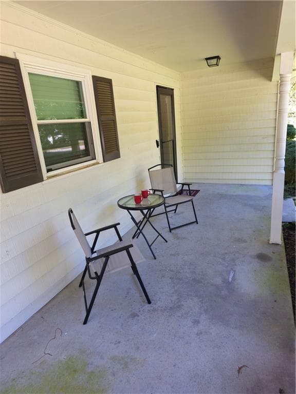 3 bedroom, 2 bathroom, 1,662 sq ft single family residence for sale at 690 Kirkus Drive, Conyers, GA 30094 — photo 8