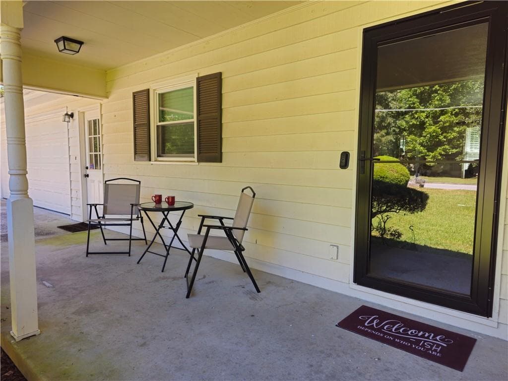 3 bedroom, 2 bathroom, 1,662 sq ft single family residence for sale at 690 Kirkus Drive, Conyers, GA 30094 — photo 9