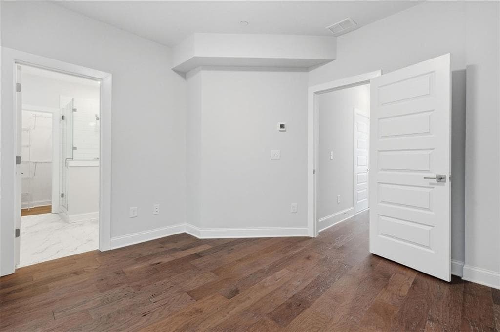 3 bedroom, 5 bathroom, 2,505 sq ft single family residence for sale at 579 Broadview Place, Atlanta, GA 30324 — photo 10