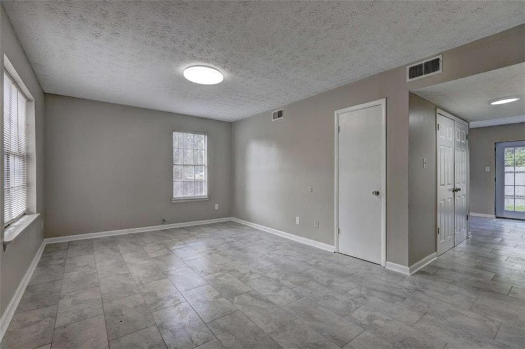 4 bedroom, 3 bathroom, 1,426 sq ft single family residence for sale at 738 Dunaire Way, Jonesboro, GA 30238 — photo 8