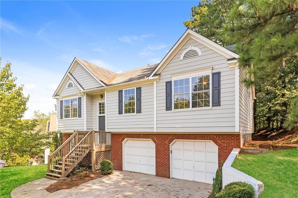4 bedroom, 3 bathroom, 1,805 sq ft single family residence for sale at 3579 Dyer Parke Lane, Marietta, GA 30060 — photo 1 of 21