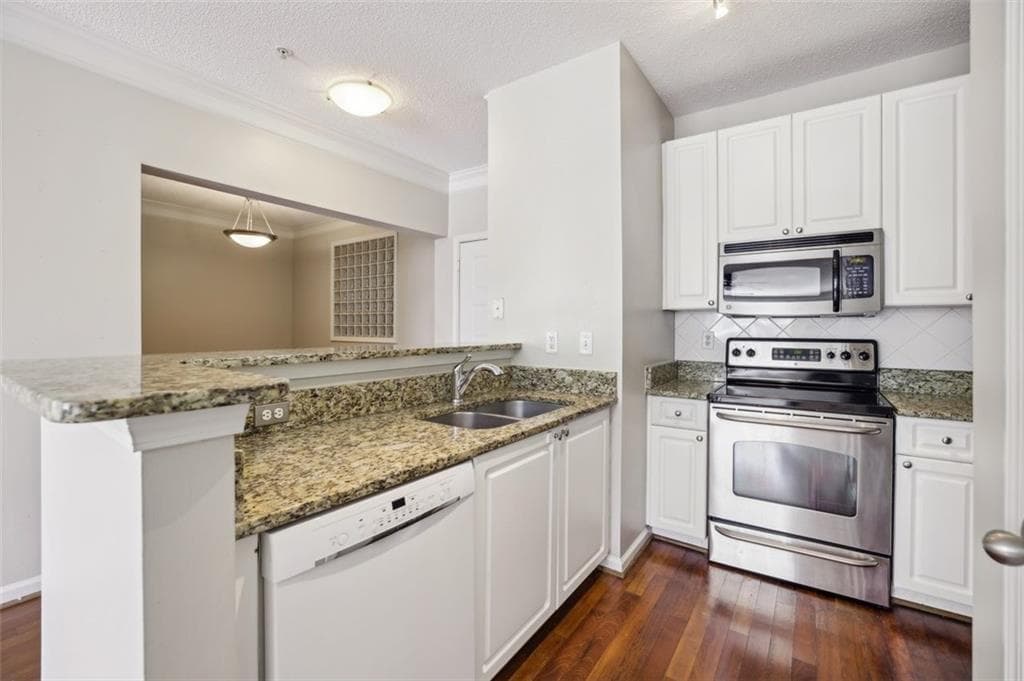 2 bedroom, 2 bathroom, 1,079 sq ft condominium for sale at 10 Perimeter Summit Boulevard 3206, Atlanta, GA 30319 — photo 9