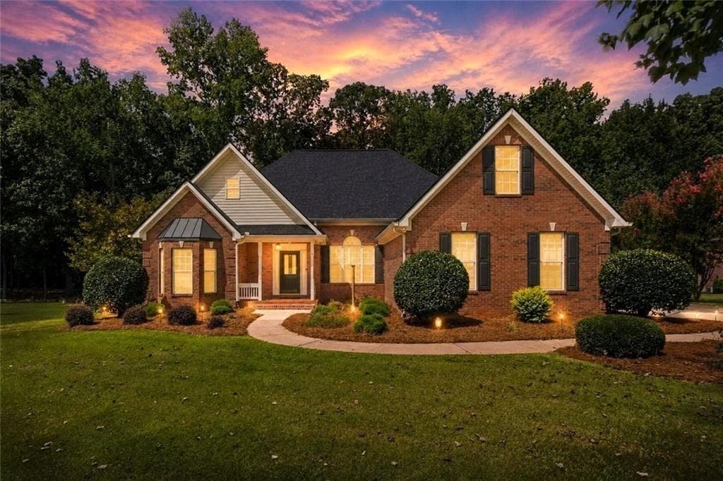 4 bedroom, 2 bathroom, 2,201 sq ft single family residence for sale at 4149 Alayna Lee Circle, Mcdonough, GA 30252