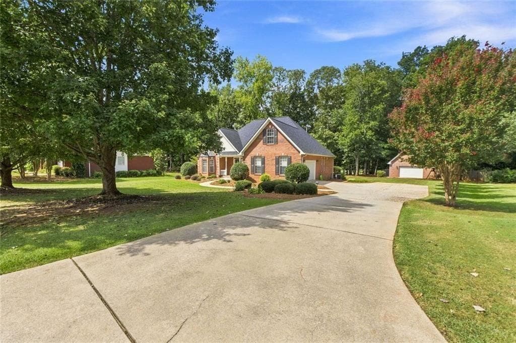 4 bedroom, 2 bathroom, 2,201 sq ft single family residence for sale at 4149 Alayna Lee Circle, Mcdonough, GA 30252 — photo 5