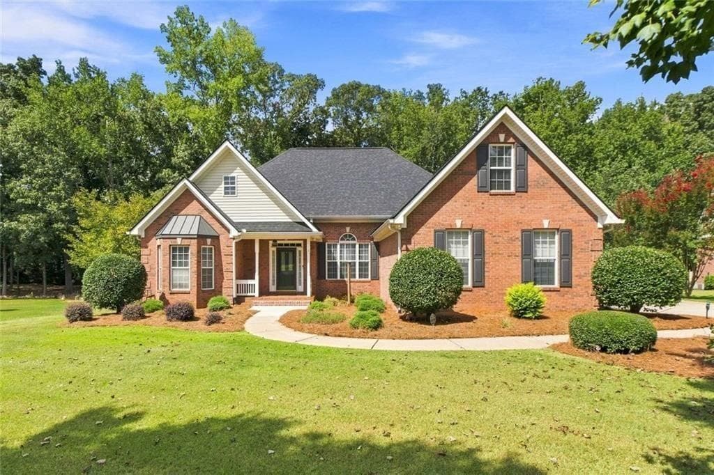 4 bedroom, 2 bathroom, 2,201 sq ft single family residence for sale at 4149 Alayna Lee Circle, Mcdonough, GA 30252 — photo 7