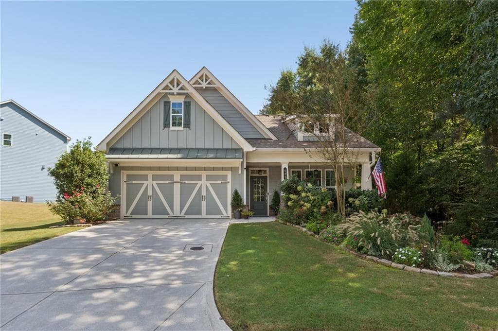 3 bedroom, 3 bathroom, 2,726 sq ft single family residence for sale at 605 Greenbow Lane, Canton, GA 30115 — photo 3