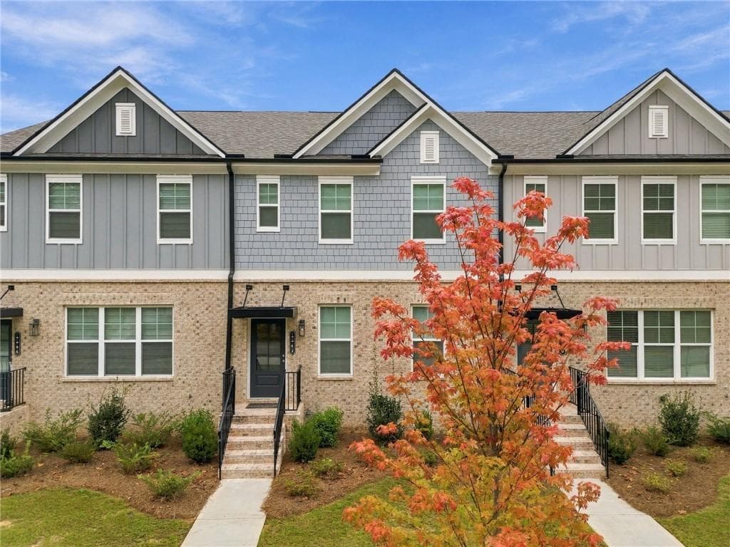 3 bedroom, 4 bathroom, 2,254 sq ft townhouse for sale at 1242 Ainsworth Alley, Sugar Hill, GA 30518