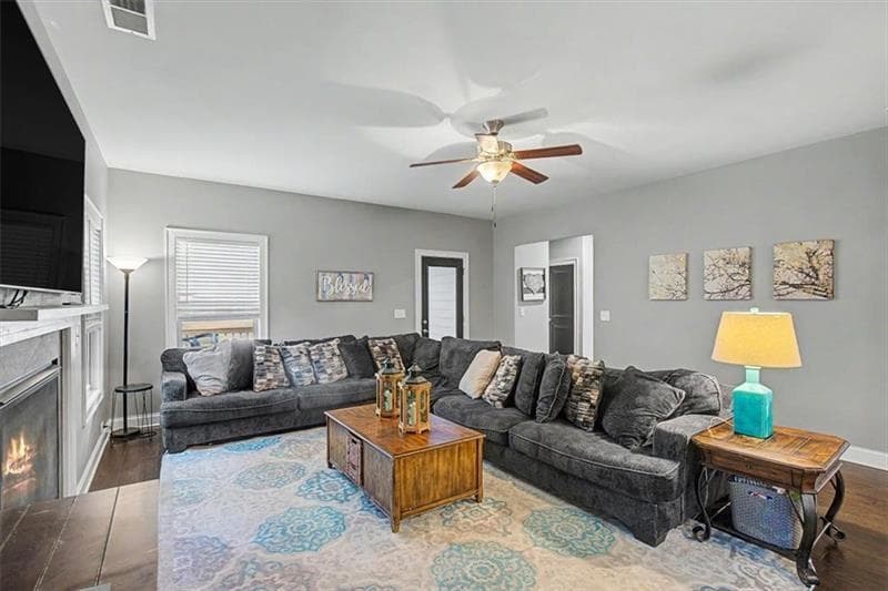 6 bedroom, 4 bathroom, 4,605 sq ft single family residence for sale at 14 Creekview Drive, Cartersville, GA 30120 — photo 9