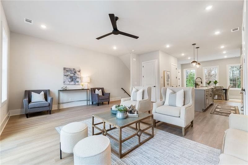 3 bedroom, 4 bathroom, 2,190 sq ft townhouse for sale at 2202 Carlton Court, Atlanta, GA 30318 — photo 10