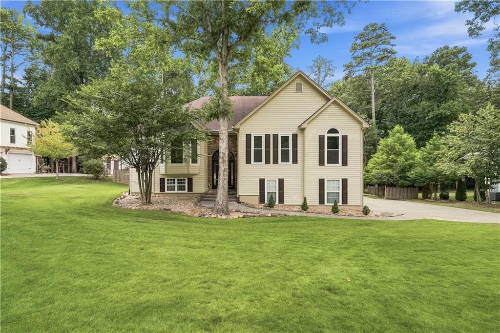 4 bedroom, 3 bathroom, 2,423 sq ft single family residence for sale at 3850 Pilgrim Mill Road, Cumming, GA 30041