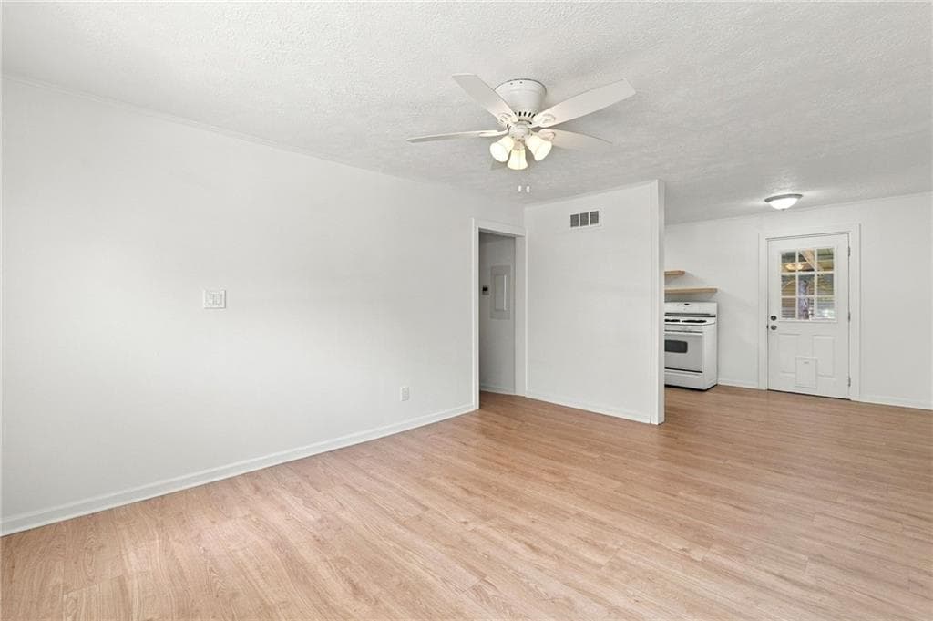3 bedroom, 1 bathroom, 1,150 sq ft single family residence for sale at 179 Long Drive, Marietta, GA 30060 — photo 5