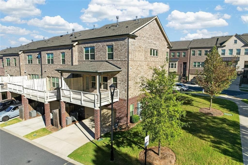 3 bedroom, 4 bathroom, 3,192 sq ft townhouse for sale at 282 Commons Avenue, Woodstock, GA 30188 — photo 4