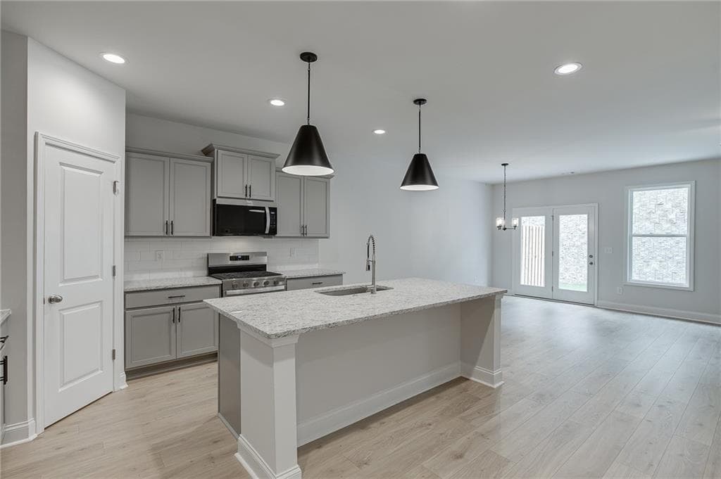3 bedroom, 3 bathroom, 1,834 sq ft townhouse for sale at 757 Woods Chapel Road Lot 98, Sugar Hill, GA 30518 — photo 5