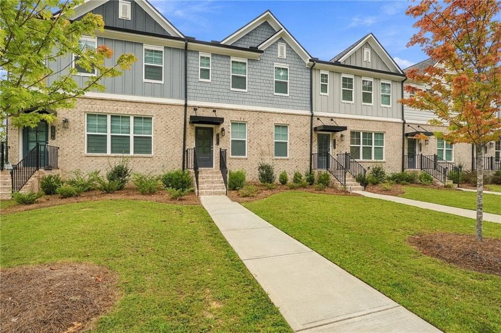 3 bedroom, 4 bathroom, 2,254 sq ft townhouse for sale at 1242 Ainsworth Alley, Sugar Hill, GA 30518 — photo 3