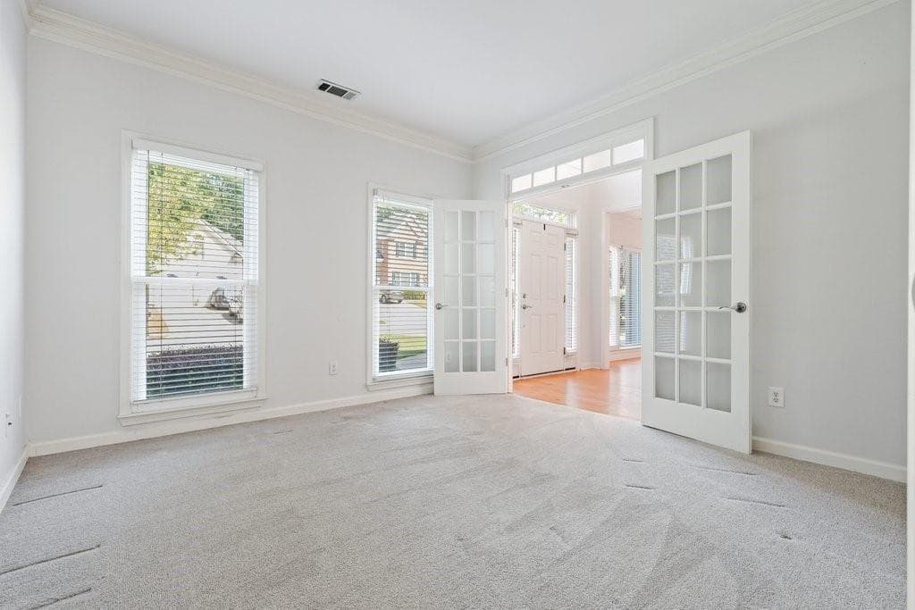 5 bedroom, 3 bathroom, 2,548 sq ft single family residence for sale at 4013 Ironhill Lane, Woodstock, GA 30189 — photo 6