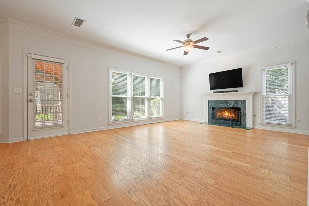 5 bedroom, 3 bathroom, 2,548 sq ft single family residence for sale at 4013 Ironhill Lane, Woodstock, GA 30189 — photo 9