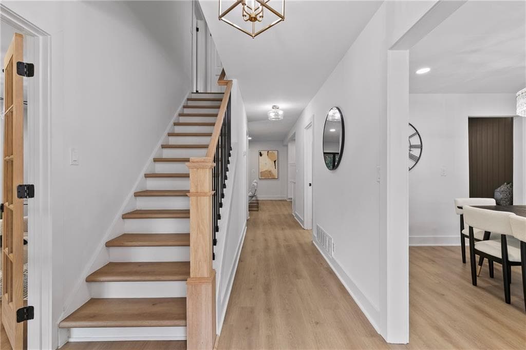 5 bedroom, 4 bathroom, 3,168 sq ft single family residence for sale at 3010 Canton Hills Drive, Marietta, GA 30062 — photo 10
