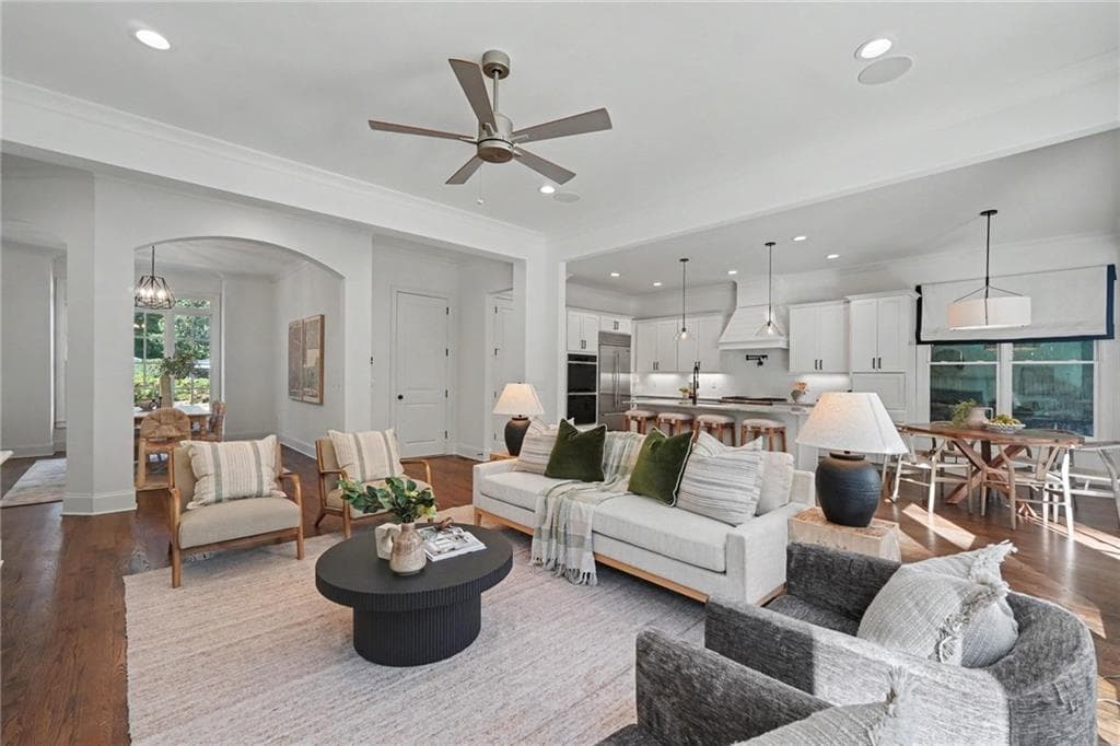 5 bedroom, 4 bathroom, 3,105 sq ft single family residence for sale at 2499 Warren Road, Atlanta, GA 30318 — photo 3