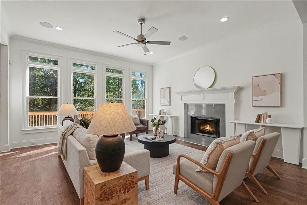 5 bedroom, 4 bathroom, 3,105 sq ft single family residence for sale at 2499 Warren Road, Atlanta, GA 30318 — photo 5
