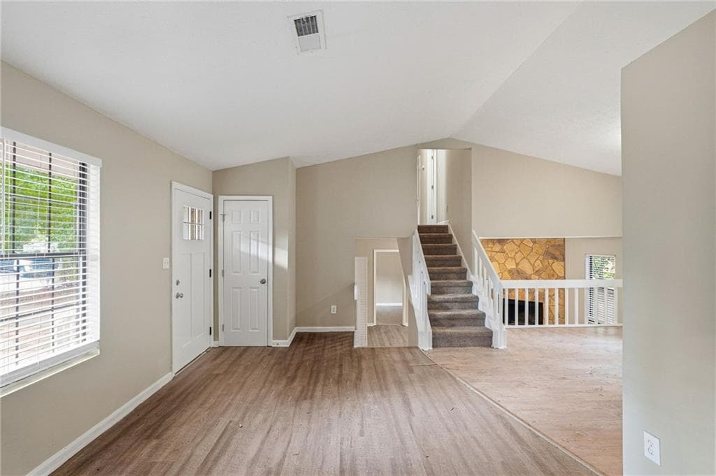 4 bedroom, 2 bathroom, 1,430 sq ft single family residence for sale at 5130 S Woodbridge Trail, Stone Mountain, GA 30088 — photo 3