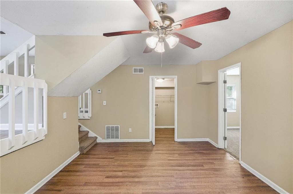 4 bedroom, 2 bathroom, 1,430 sq ft single family residence for sale at 5130 S Woodbridge Trail, Stone Mountain, GA 30088 — photo 5