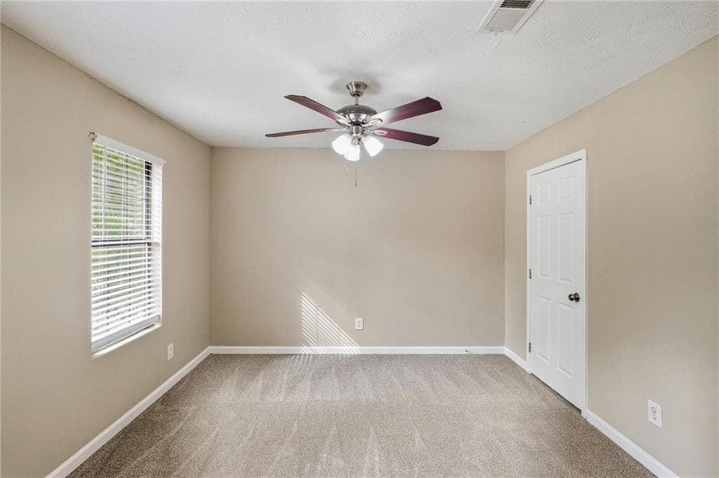 4 bedroom, 2 bathroom, 1,430 sq ft single family residence for sale at 5130 S Woodbridge Trail, Stone Mountain, GA 30088 — photo 10