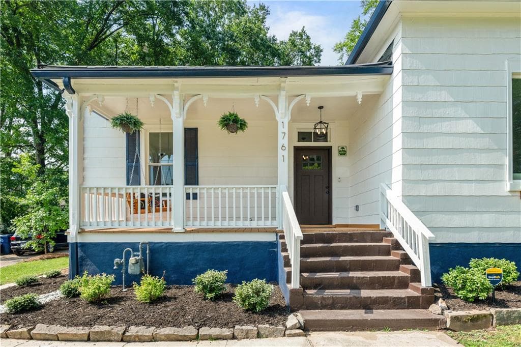 3 bedroom, 2 bathroom, 1,599 sq ft single family residence for sale at 1761 Hosea L Williams Drive, Atlanta, GA 30317 — photo 2