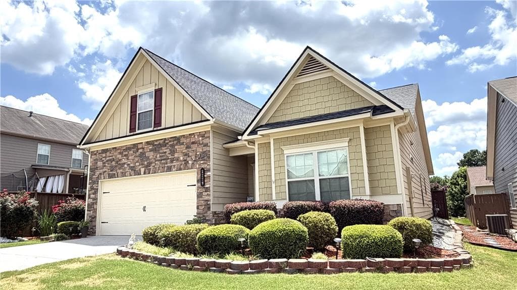 4 bedroom, 2 bathroom, 1,994 sq ft single family residence for sale at 1229 Sonoma Lane, Lawrenceville, GA 30045 — photo 2