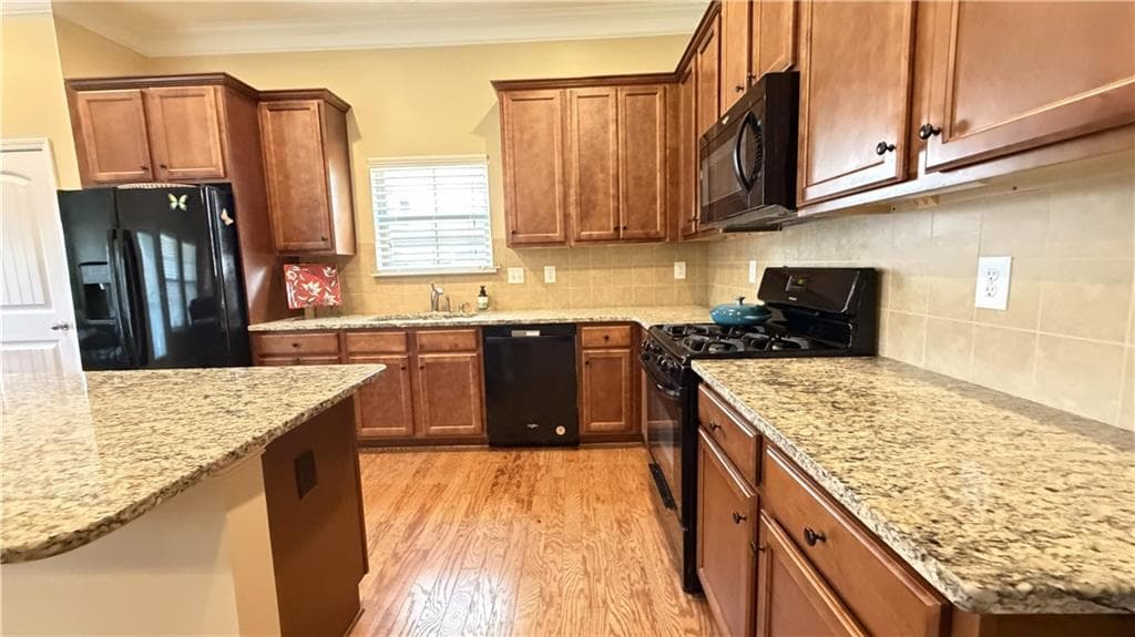 4 bedroom, 2 bathroom, 1,994 sq ft single family residence for sale at 1229 Sonoma Lane, Lawrenceville, GA 30045 — photo 7