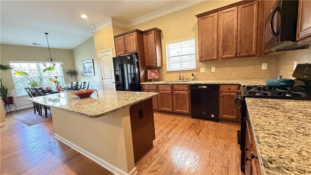 4 bedroom, 2 bathroom, 1,994 sq ft single family residence for sale at 1229 Sonoma Lane, Lawrenceville, GA 30045 — photo 9