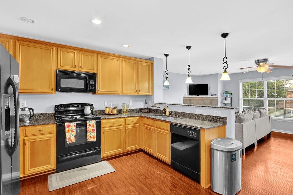 2 bedroom, 2 bathroom, 1,178 sq ft townhouse for sale at 805 Pleasant Hill Road 253, Lilburn, GA 30047 — photo 4