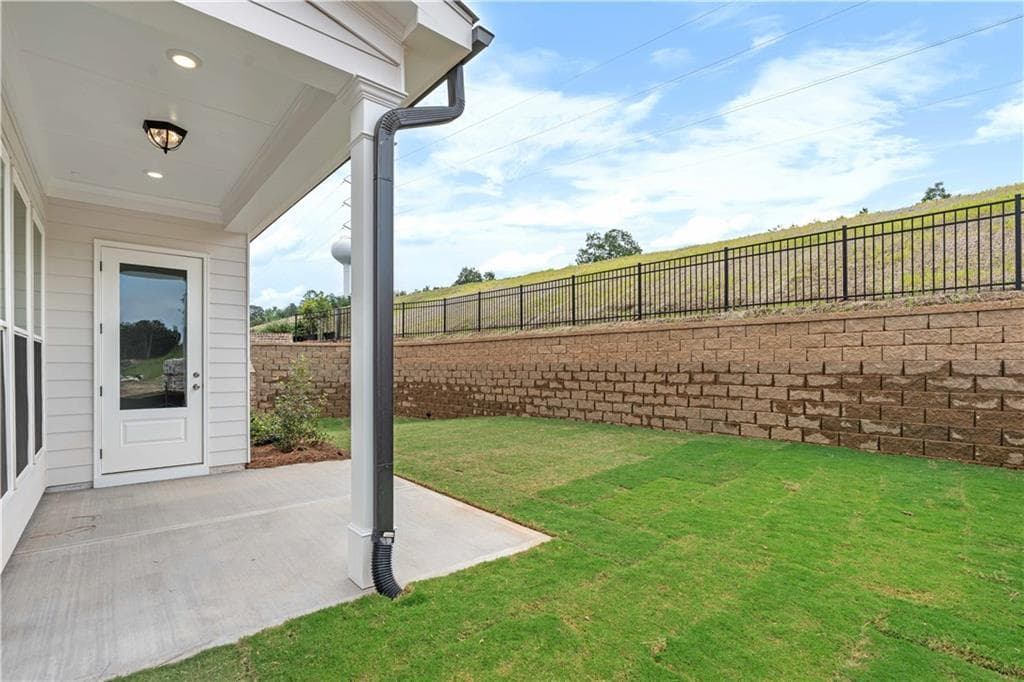 3 bedroom, 3 bathroom, 2,284 sq ft single family residence for sale at 678 Summit Hill Way, Cumming, GA 30040 — photo 9