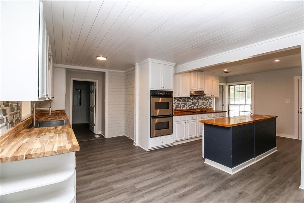 4 bedroom, 2 bathroom, 2,665 sq ft single family residence under contract at 2460 Greensboro Road, Madison, GA 30650 — photo 6