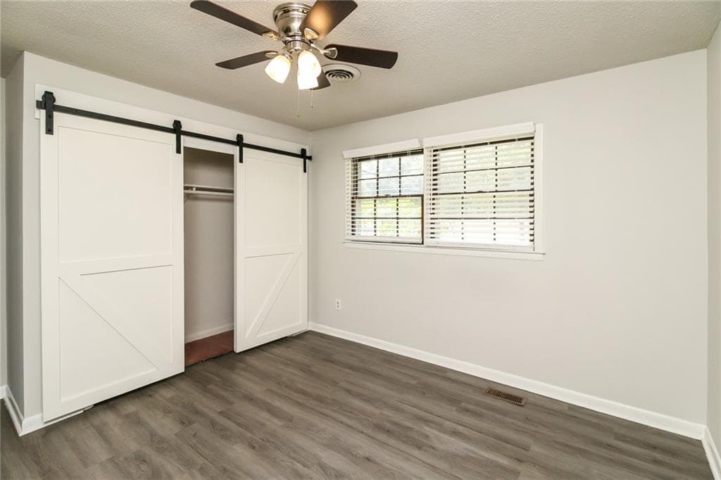 4 bedroom, 2 bathroom, 2,665 sq ft single family residence under contract at 2460 Greensboro Road, Madison, GA 30650 — photo 10