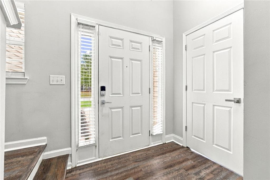 3 bedroom, 3 bathroom, 1,815 sq ft single family residence for sale at 45 Ridge Pointe Drive, Covington, GA 30016 — photo 3