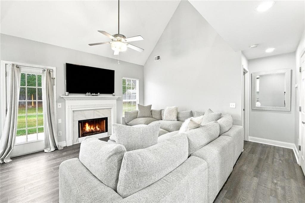 3 bedroom, 3 bathroom, 1,815 sq ft single family residence for sale at 45 Ridge Pointe Drive, Covington, GA 30016 — photo 7