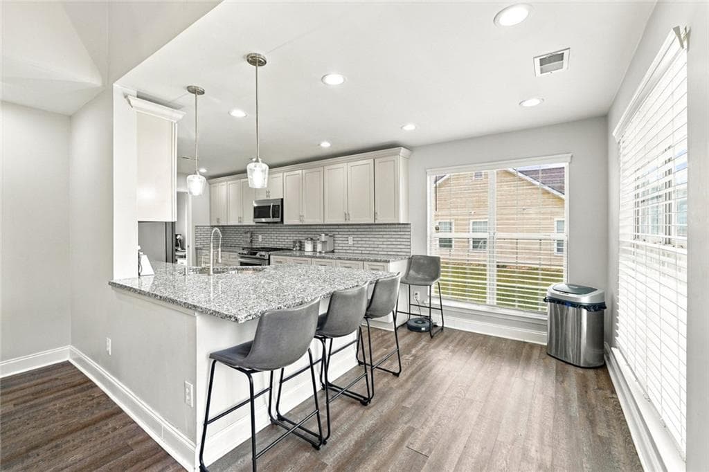 3 bedroom, 3 bathroom, 1,815 sq ft single family residence for sale at 45 Ridge Pointe Drive, Covington, GA 30016 — photo 9